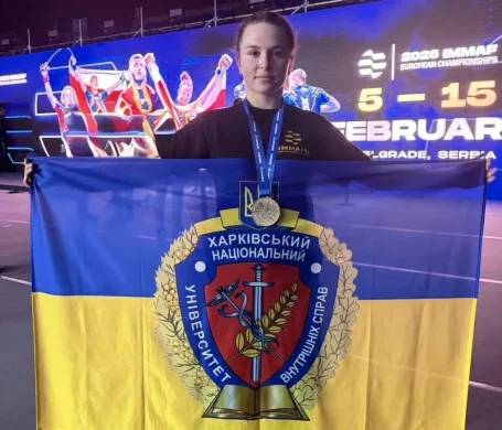 Яна Шелемба знову перша в Європі: капрал поліції з ХНУВС перемогла на чемпіонаті ММА в Белграді