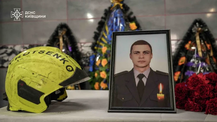 Назавжди в строю: прощання з рятувальником Михайлом Проценком на Київщині та його шлях служіння