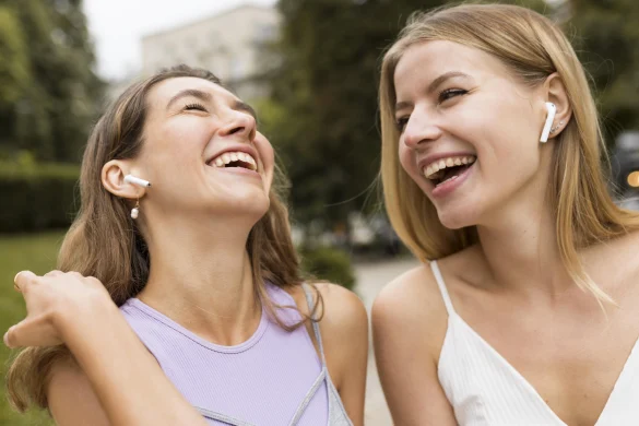 AirPods, JBL чи Sony: які навушники варто купити у 2026 році