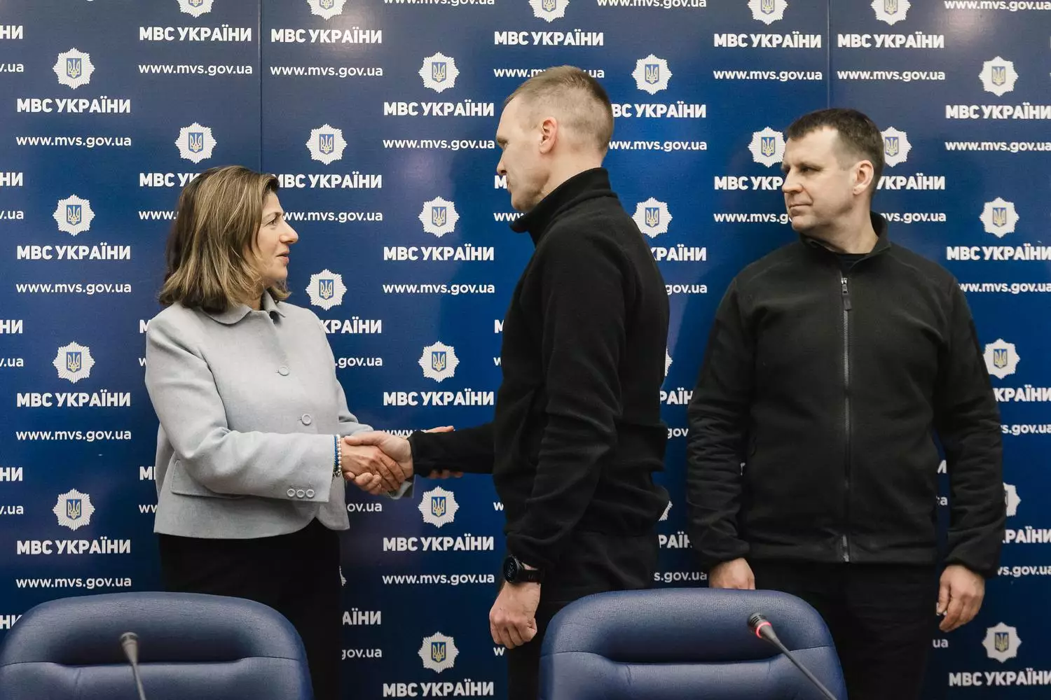 Представники МВС України та МКЗБ обговорюють співпрацю щодо зниклих безвісти на офіційній зустрічі