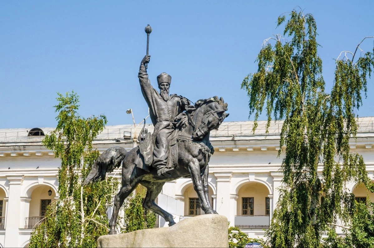 Петро Сагайдачний біографія